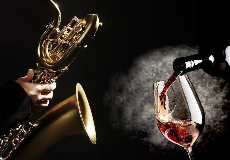 Hòa Quyện Vị Ngon: Uống Rượu Vang Nghe Nhạc Jazz